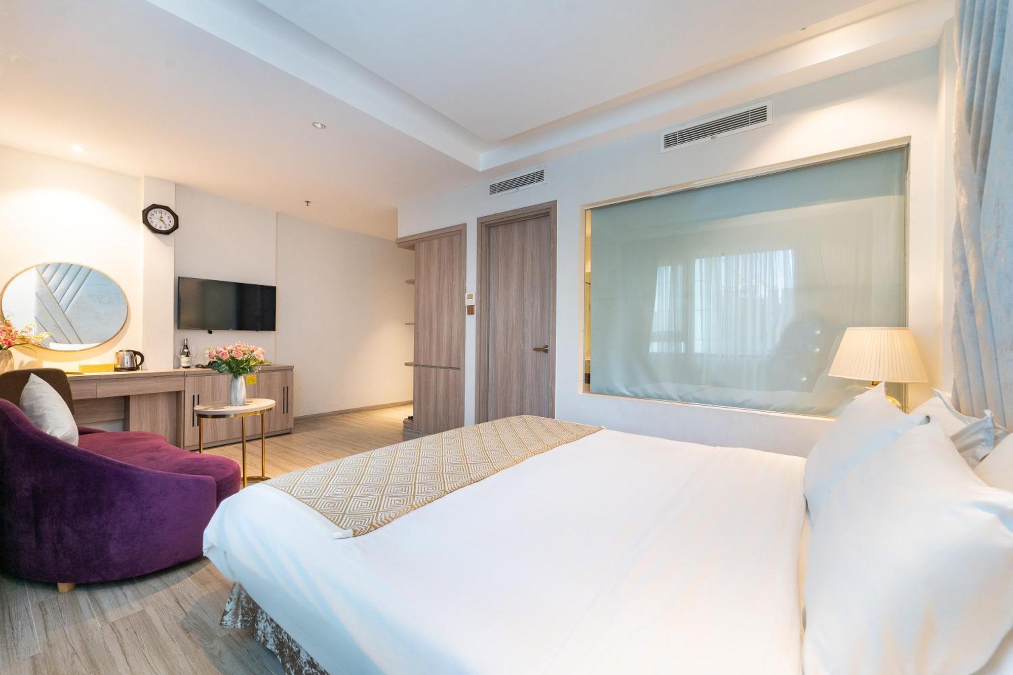 Nicecy Hotel Suites & Spa Хошимин Екстериор снимка