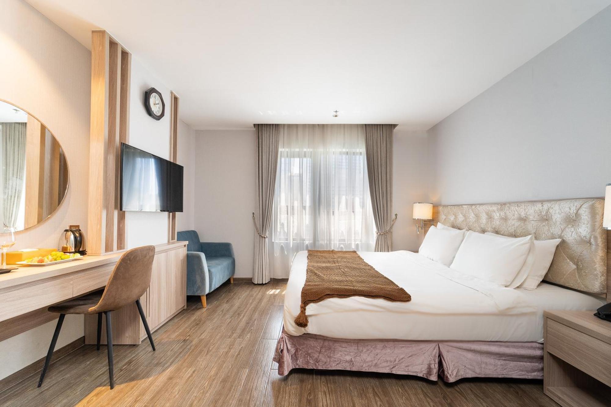 Nicecy Hotel Suites & Spa Хошимин Екстериор снимка