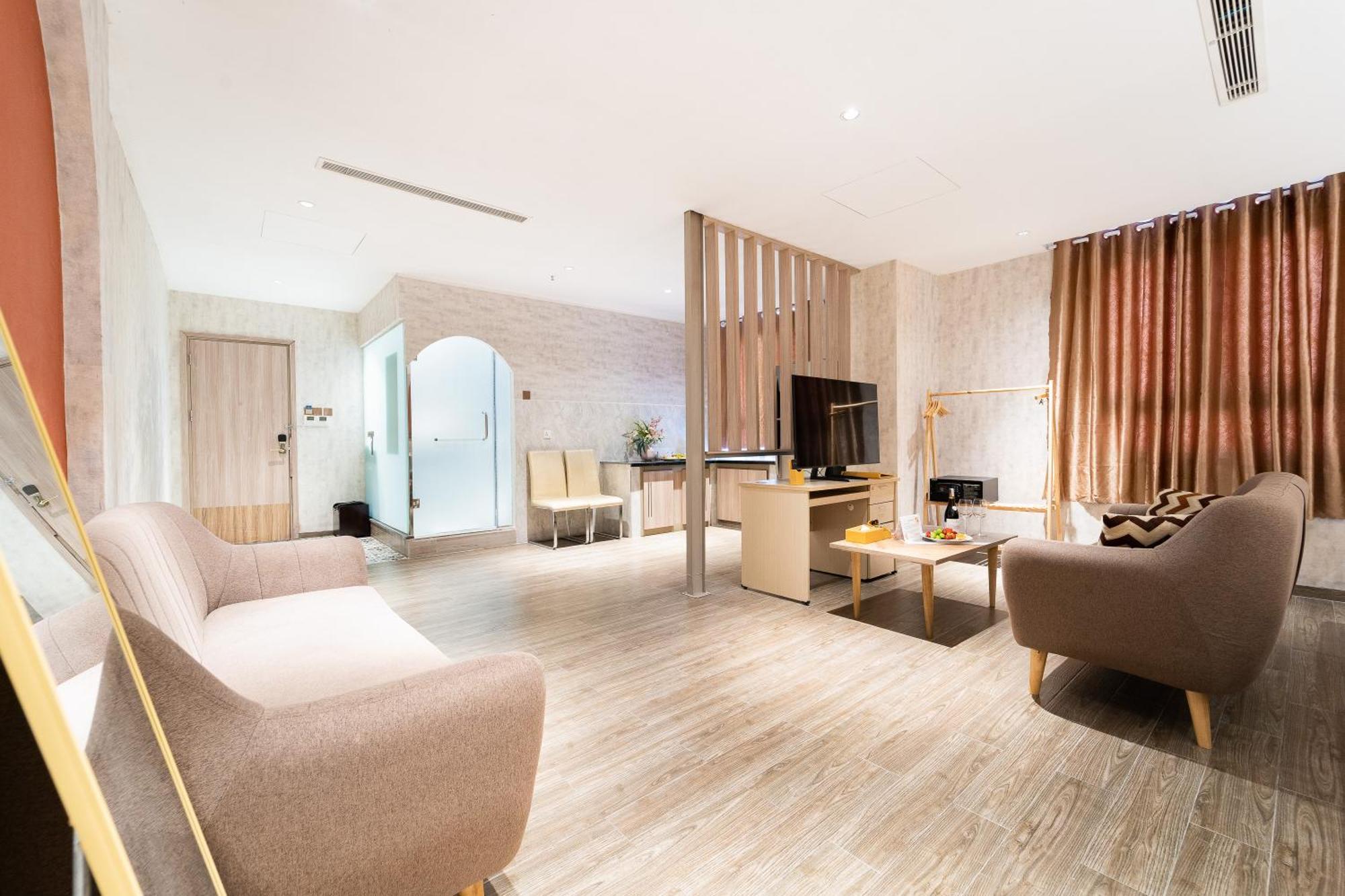 Nicecy Hotel Suites & Spa Хошимин Екстериор снимка