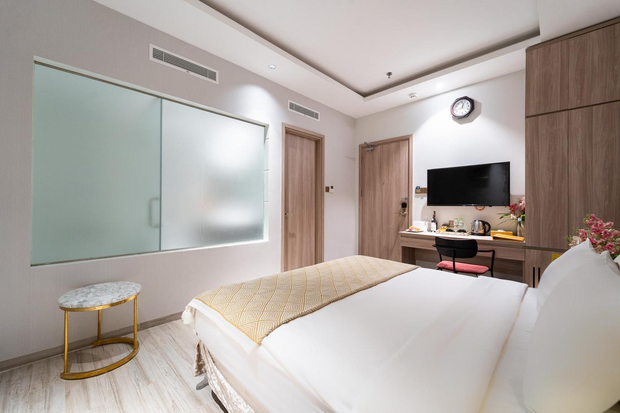 Nicecy Hotel Suites & Spa Хошимин Екстериор снимка