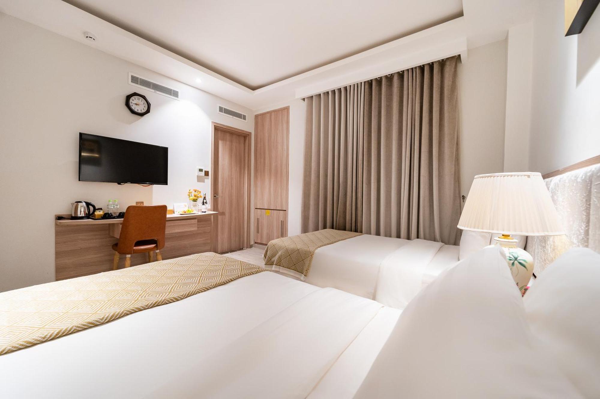 Nicecy Hotel Suites & Spa Хошимин Екстериор снимка