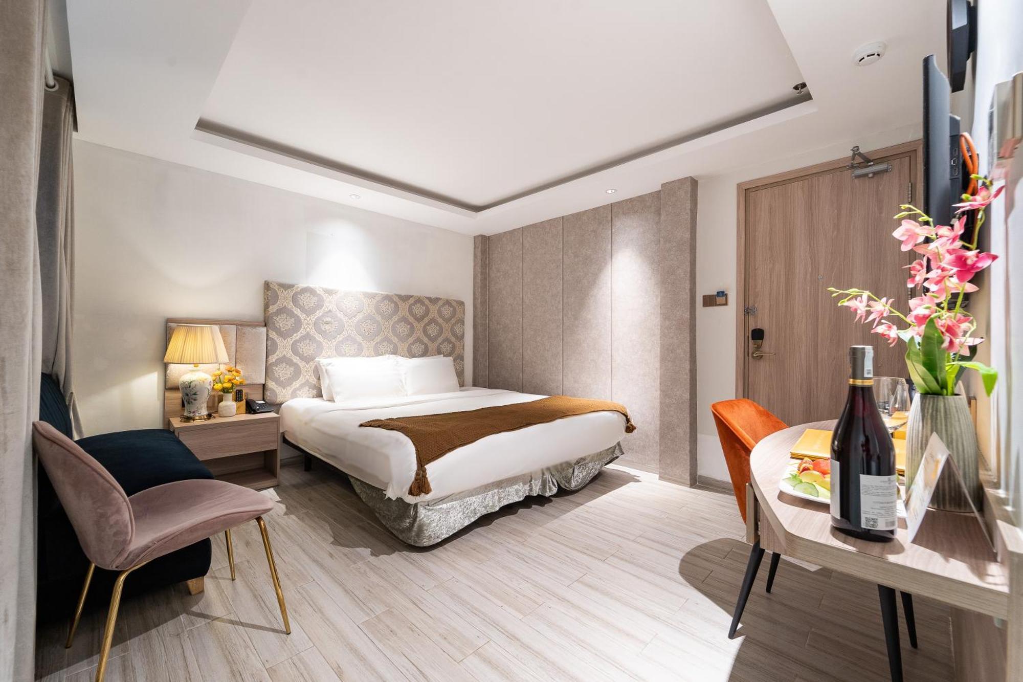Nicecy Hotel Suites & Spa Хошимин Стая снимка